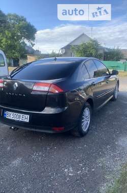 Лифтбек Renault Laguna 2012 в Староконстантинове