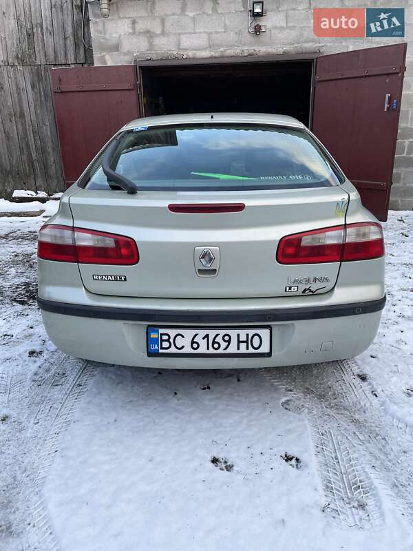 Лифтбек Renault Laguna 2002 в Шептицькому
