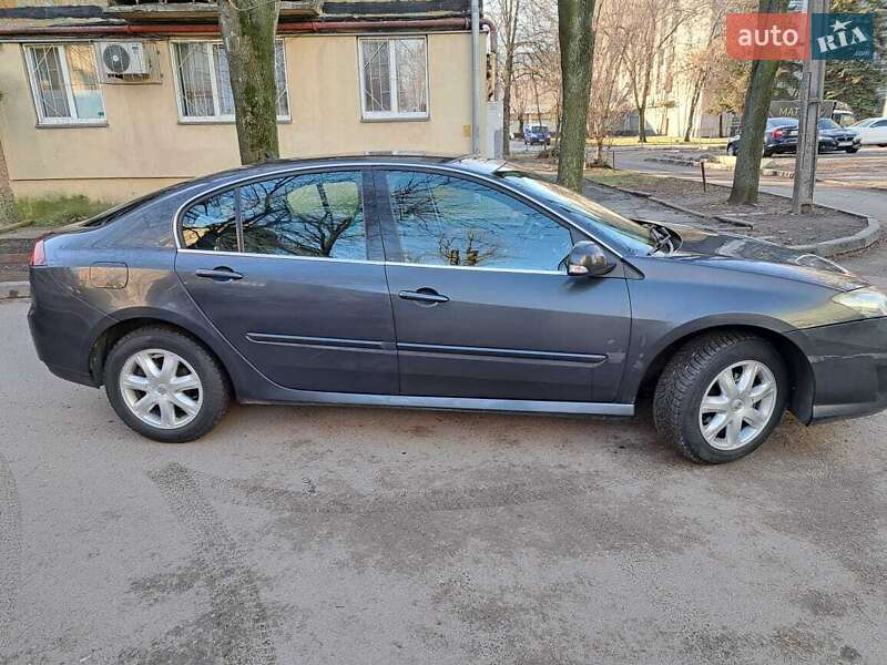 Renault Laguna 2010