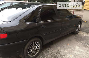 Ліфтбек Renault Laguna 1997 в 