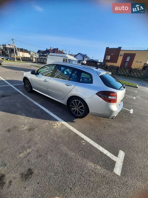 Универсал Renault Laguna 2011 в Ровно