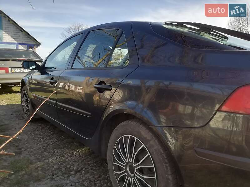 Ліфтбек Renault Laguna 2001 в Монастирищеві