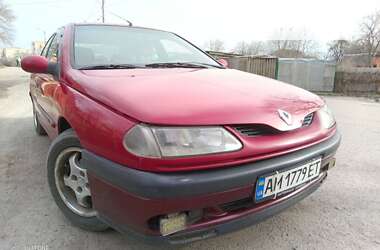 Лифтбек Renault Laguna 1995 в Казатине