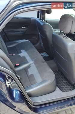 Лифтбек Renault Laguna 2005 в 
