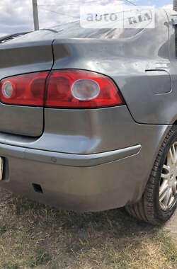 Ліфтбек Renault Laguna 2005 в Любешові