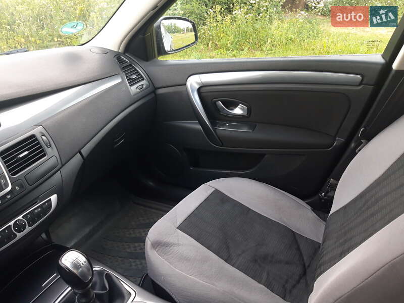 Универсал Renault Laguna 2009 в Рожище