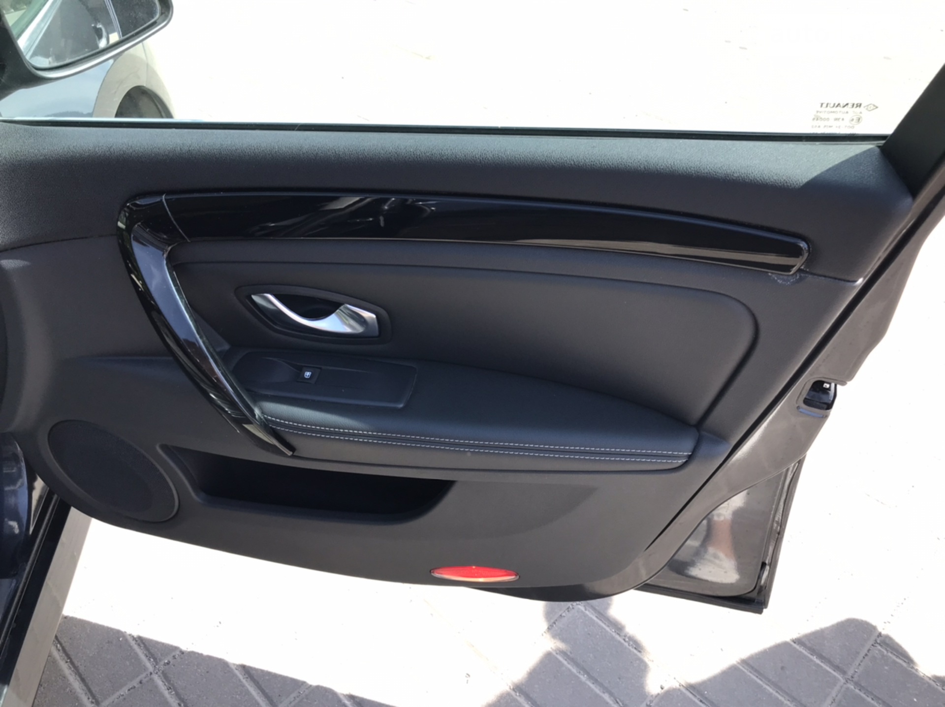 2011 Renault Laguna - мініатюра 34
