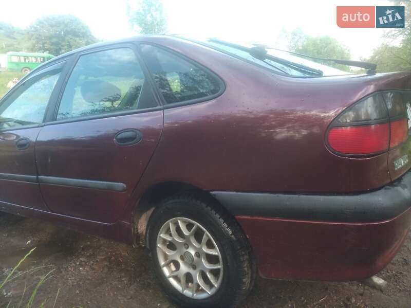 Лифтбек Renault Laguna 1994 в Ивано-Франковске