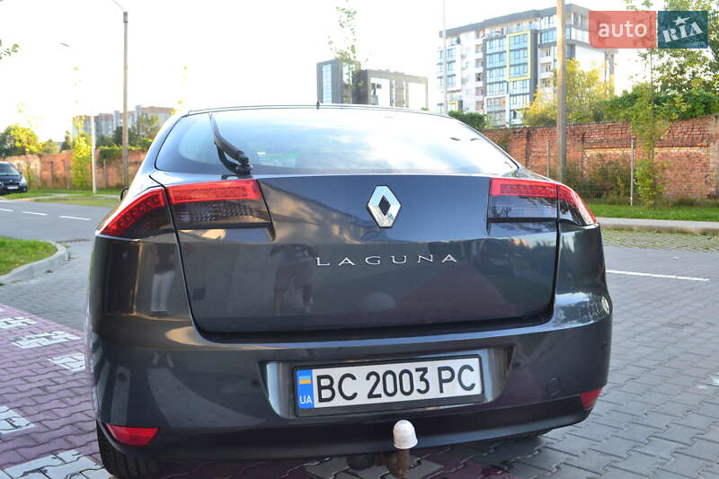 Лифтбек Renault Laguna 2008 в Львове