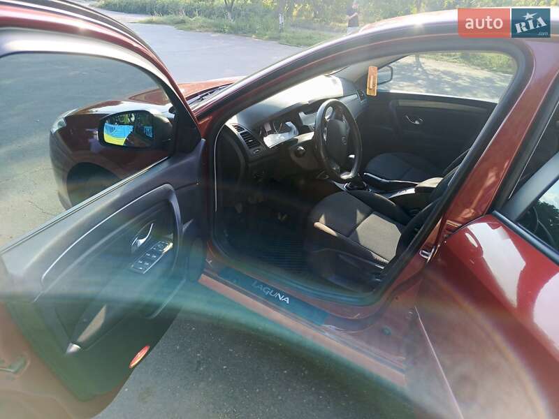 Лифтбек Renault Laguna 2007 в Врадиевке