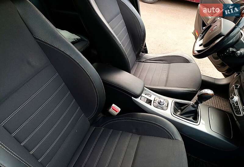 Ліфтбек Renault Laguna 2011 в Києві