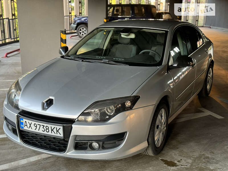 Ліфтбек Renault Laguna 2011 в Харкові