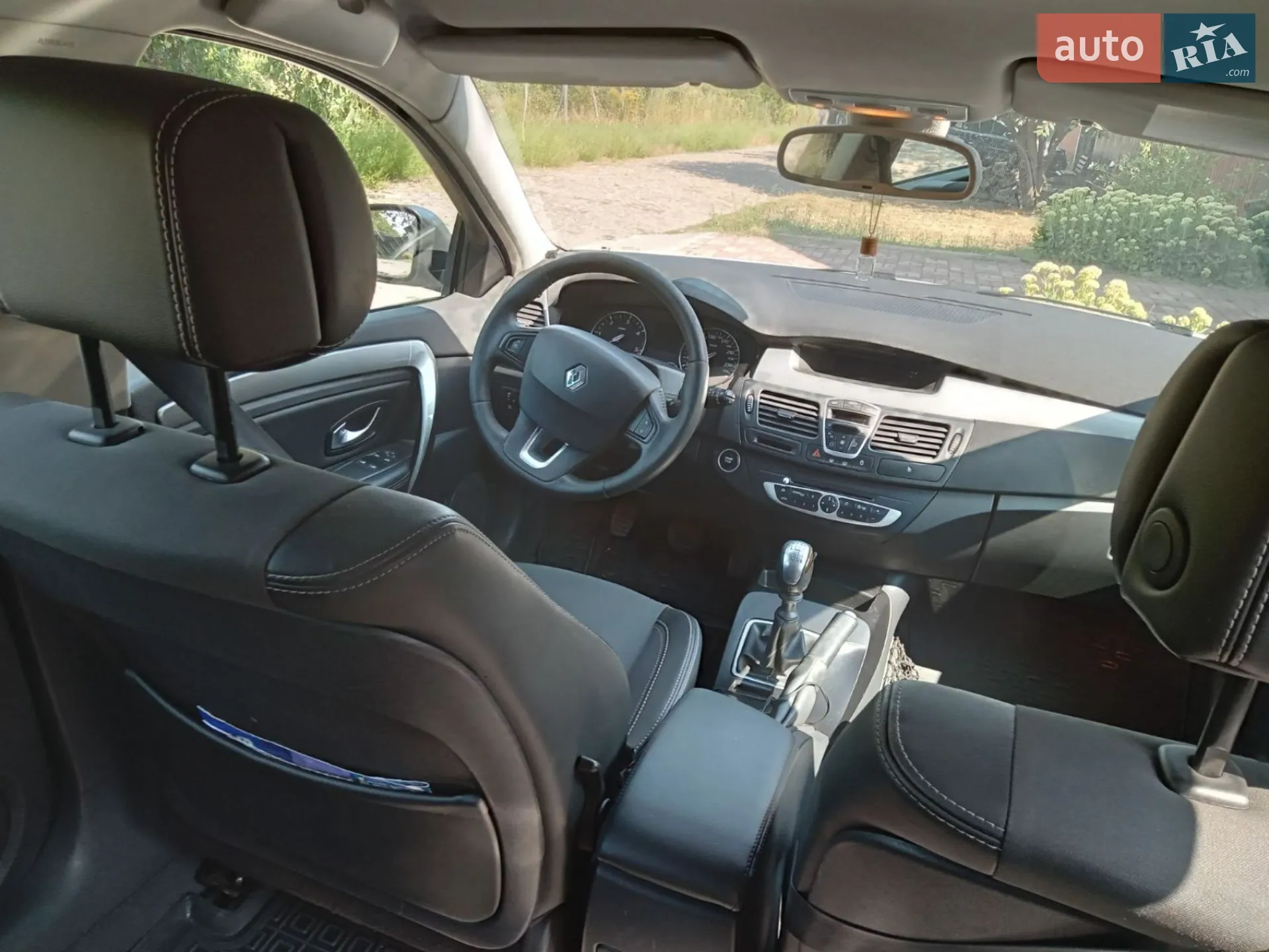 2011 Renault Laguna - мініатюра 12