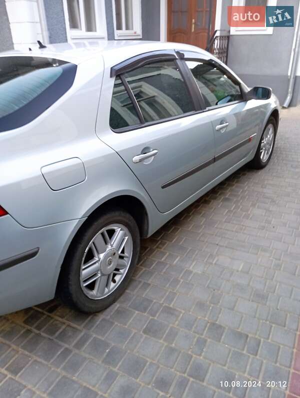Лифтбек Renault Laguna 2003 в Могилев-Подольске фото 7 Лифтбек Renault Laguna 2003 в Могилев-Подольске