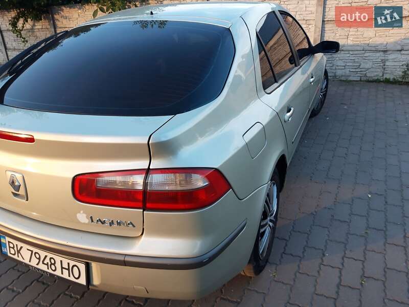 Ліфтбек Renault Laguna 2004 в Рівному фото 2 Ліфтбек Renault Laguna 2004 в Рівному