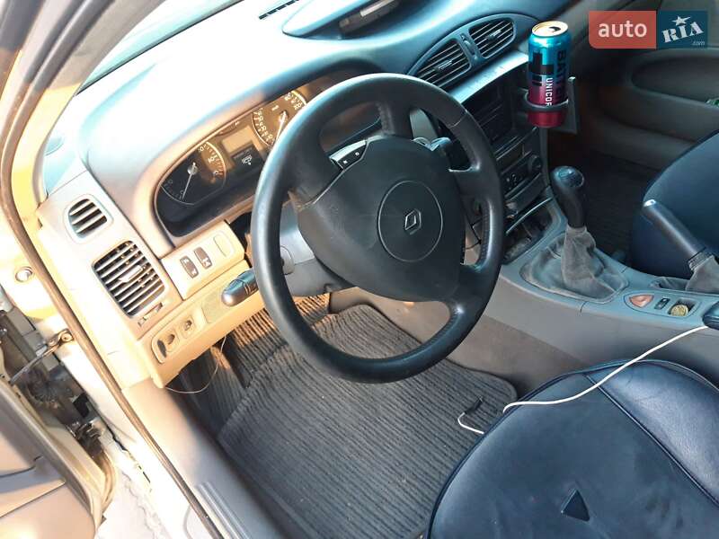 Ліфтбек Renault Laguna 2004 в Рівному фото 6 Ліфтбек Renault Laguna 2004 в Рівному