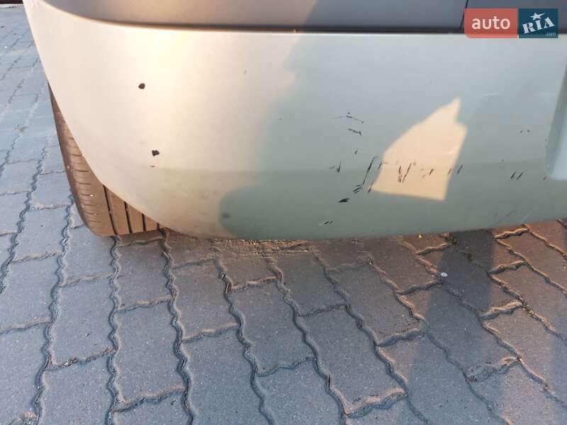 Ліфтбек Renault Laguna 2004 в Рівному фото 12 Ліфтбек Renault Laguna 2004 в Рівному