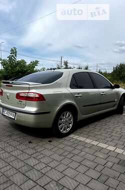 Ліфтбек Renault Laguna 2001 в Стрию