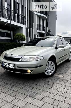 Ліфтбек Renault Laguna 2001 в Стрию