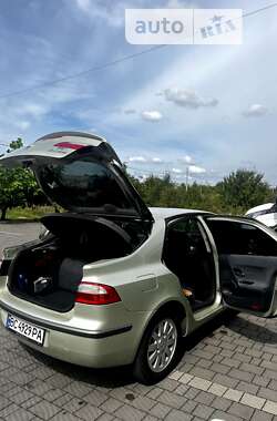 Ліфтбек Renault Laguna 2001 в Стрию