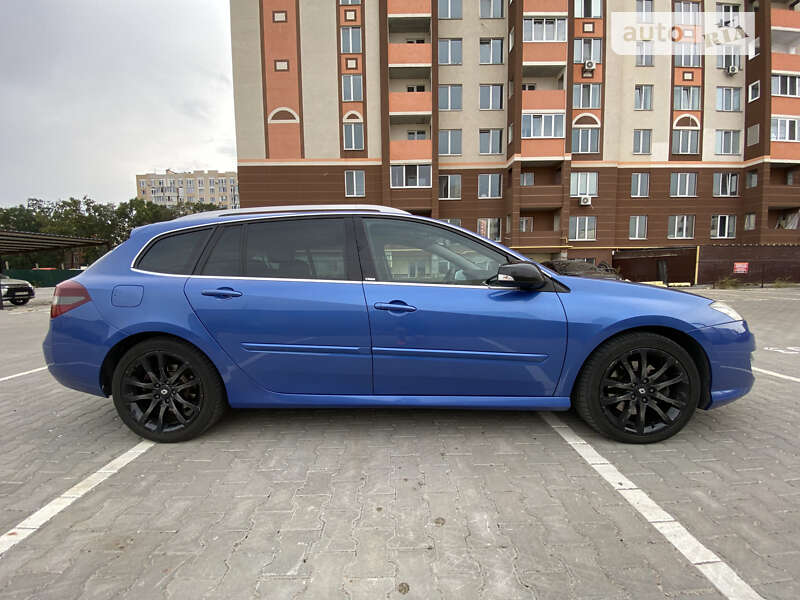 Универсал Renault Laguna 2011 в Святопетровское