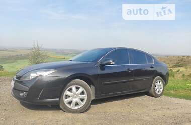 Ліфтбек Renault Laguna 2009 в Чернівцях