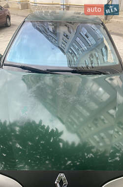 Лифтбек Renault Laguna 2002 в 