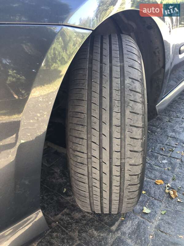 Ліфтбек Renault Laguna 2008 в Луцьку