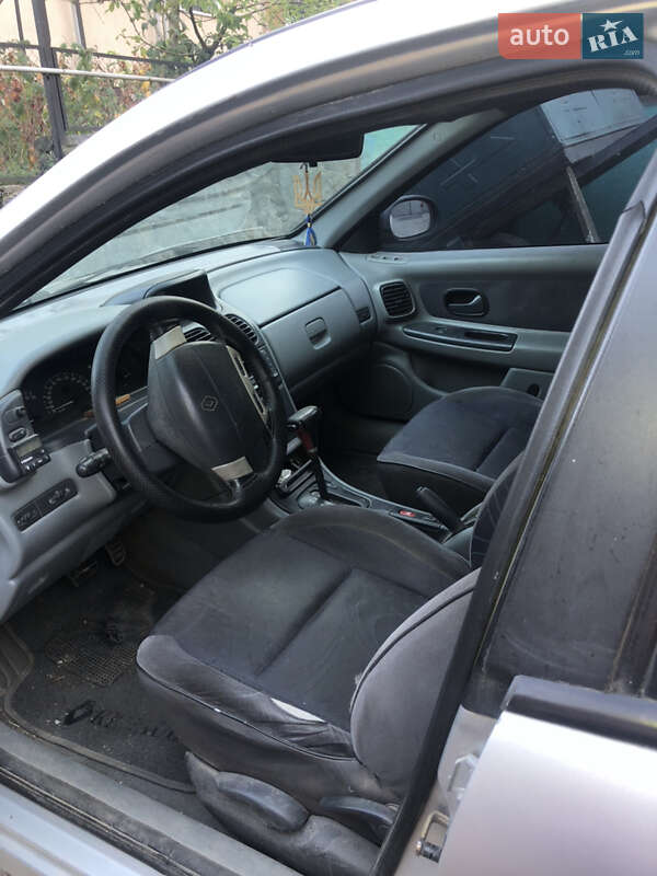 Лифтбек Renault Laguna 2000 в Красилове