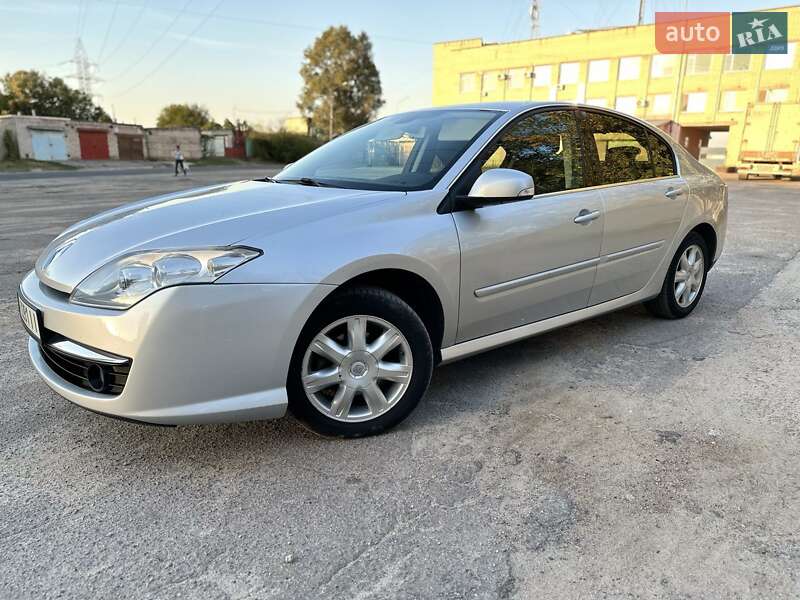 Лифтбек Renault Laguna 2008 в 