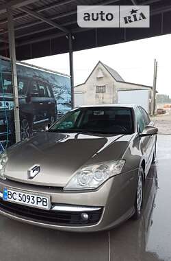 Ліфтбек Renault Laguna 2009 в Рогатині