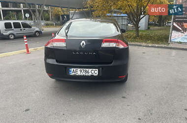 Лифтбек Renault Laguna 2008 в 
