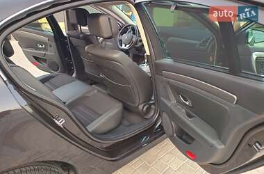 Лифтбек Renault Laguna 2012 в 