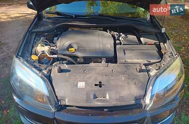 Лифтбек Renault Laguna 2012 в 