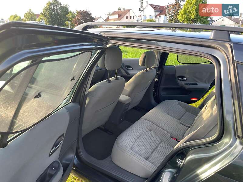 Універсал Renault Laguna 2003 в Бучі фото 17 Універсал Renault Laguna 2003 в Бучі