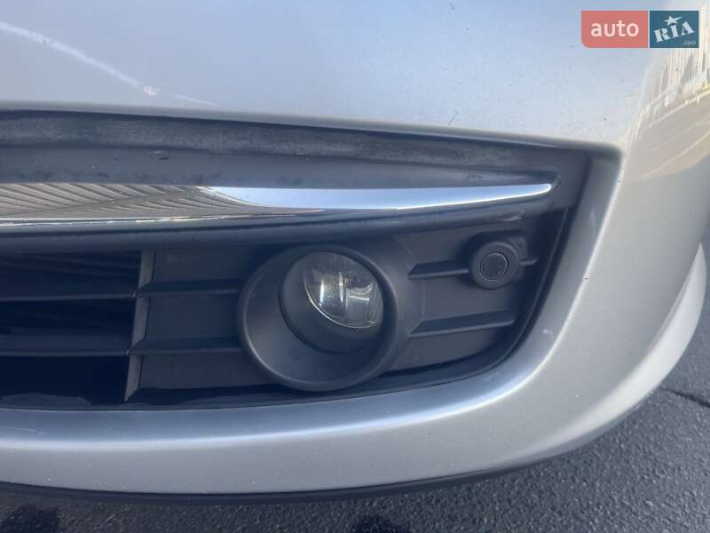 Универсал Renault Laguna 2010 в Киеве