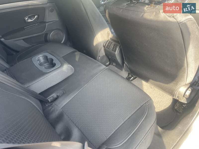 Универсал Renault Laguna 2010 в Киеве