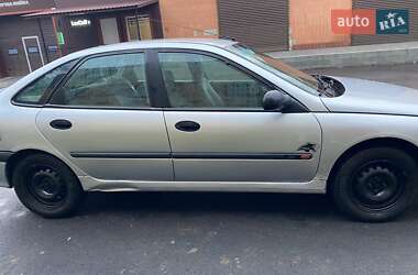 Лифтбек Renault Laguna 1996 в Корце