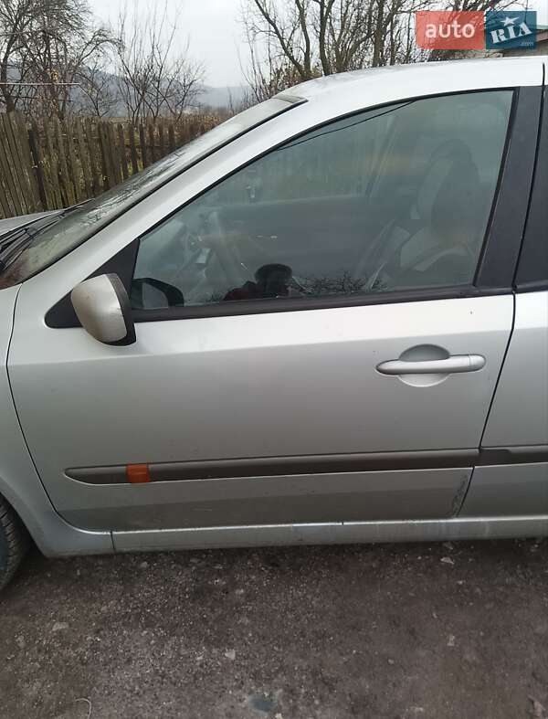 Універсал Renault Laguna 2002 в Кременці фото 27 Універсал Renault Laguna 2002 в Кременці