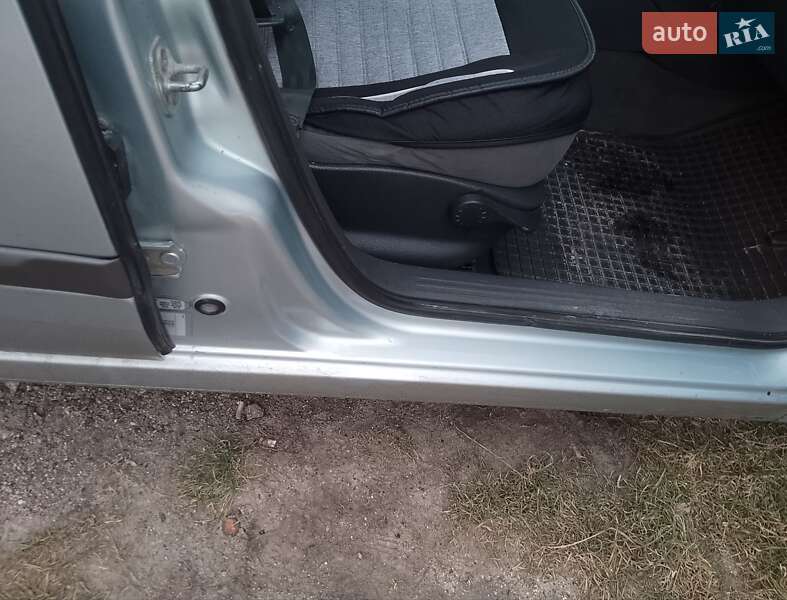 Універсал Renault Laguna 2002 в Кременці фото 39 Універсал Renault Laguna 2002 в Кременці