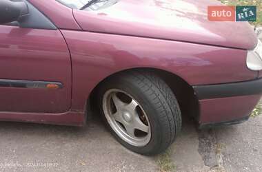 Ліфтбек Renault Laguna 1995 в Житомирі