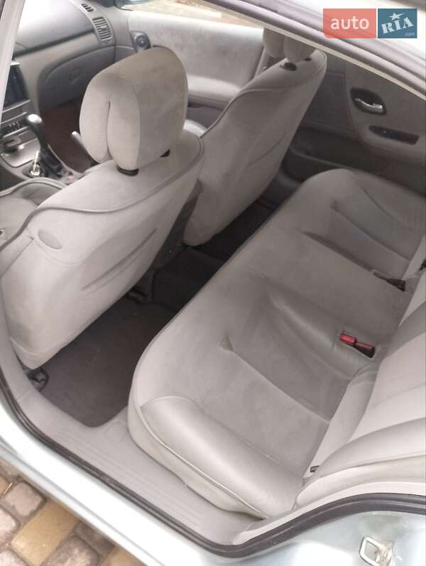 Лифтбек Renault Laguna 2001 в Судовой Вишне