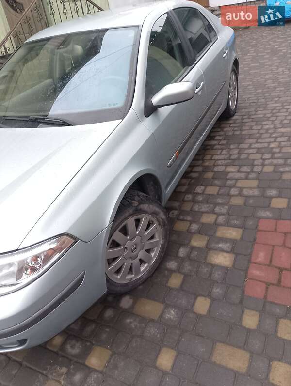 Лифтбек Renault Laguna 2001 в Судовой Вишне