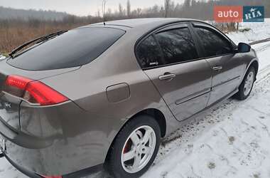 Ліфтбек Renault Laguna 2007 в Чернівцях