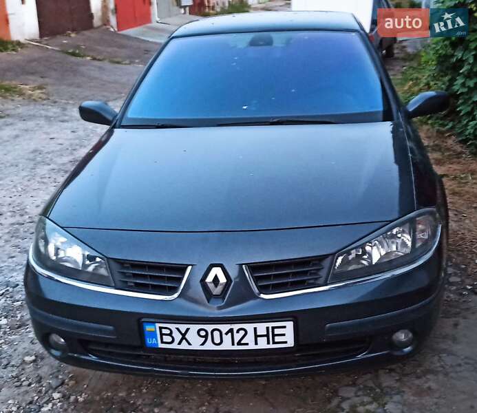 Ліфтбек Renault Laguna 2005 в 