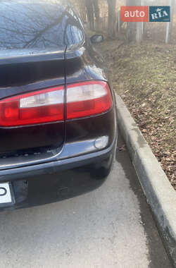 Лифтбек Renault Laguna 2003 в 