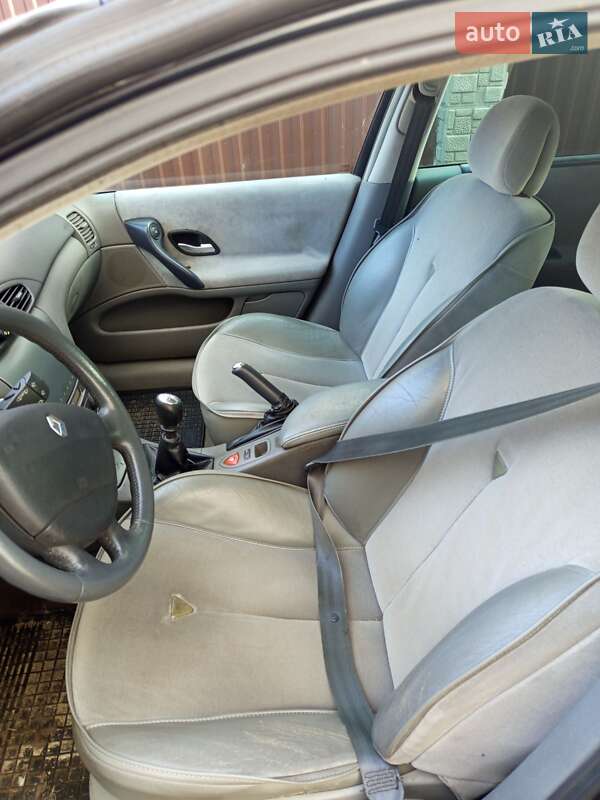 Универсал Renault Laguna 2002 в Надворной