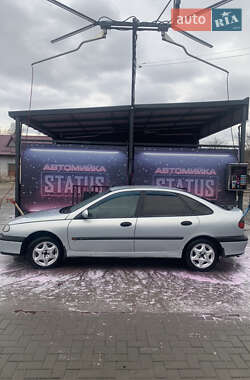 Ліфтбек Renault Laguna 2001 в Острозі