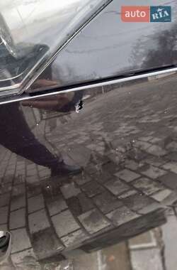 Лифтбек Renault Laguna 2011 в 