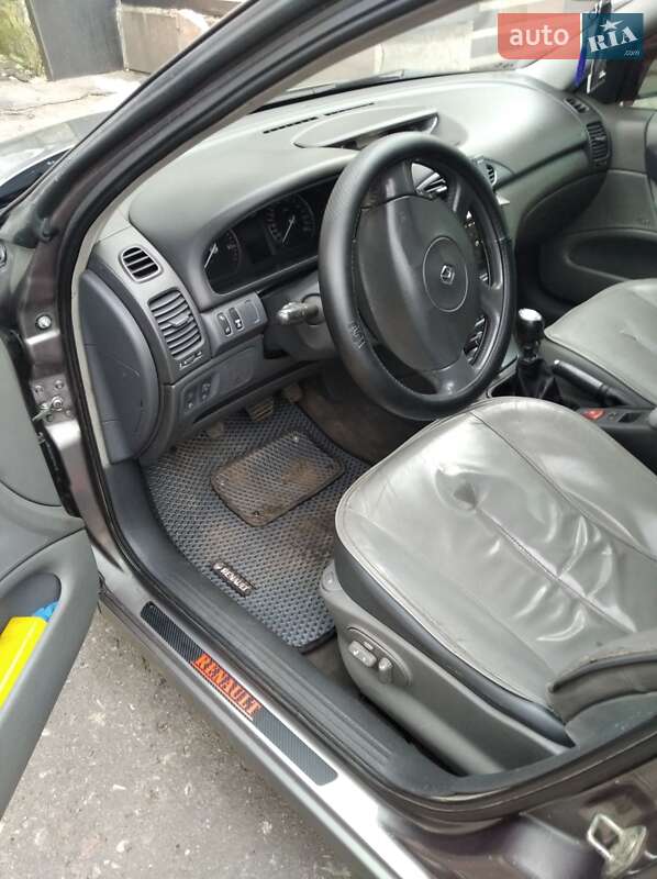 Лифтбек Renault Laguna 2001 в Конотопе фото 4 Лифтбек Renault Laguna 2001 в Конотопе